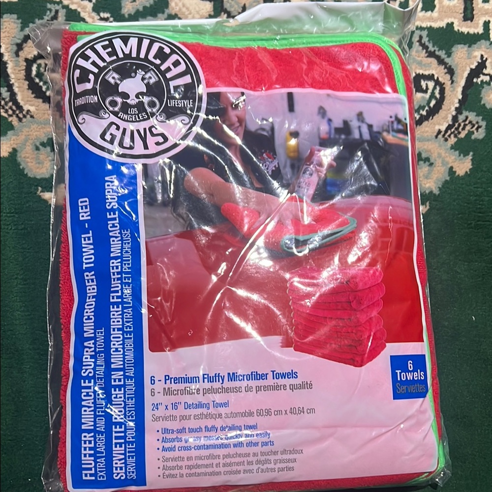 Chemical Guys Red Microfiber Towels